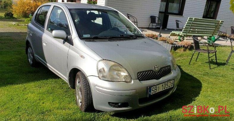 2004' Toyota Yaris photo #1