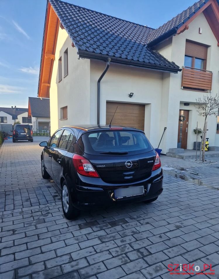 2009' Opel Corsa 1.0 12V photo #4