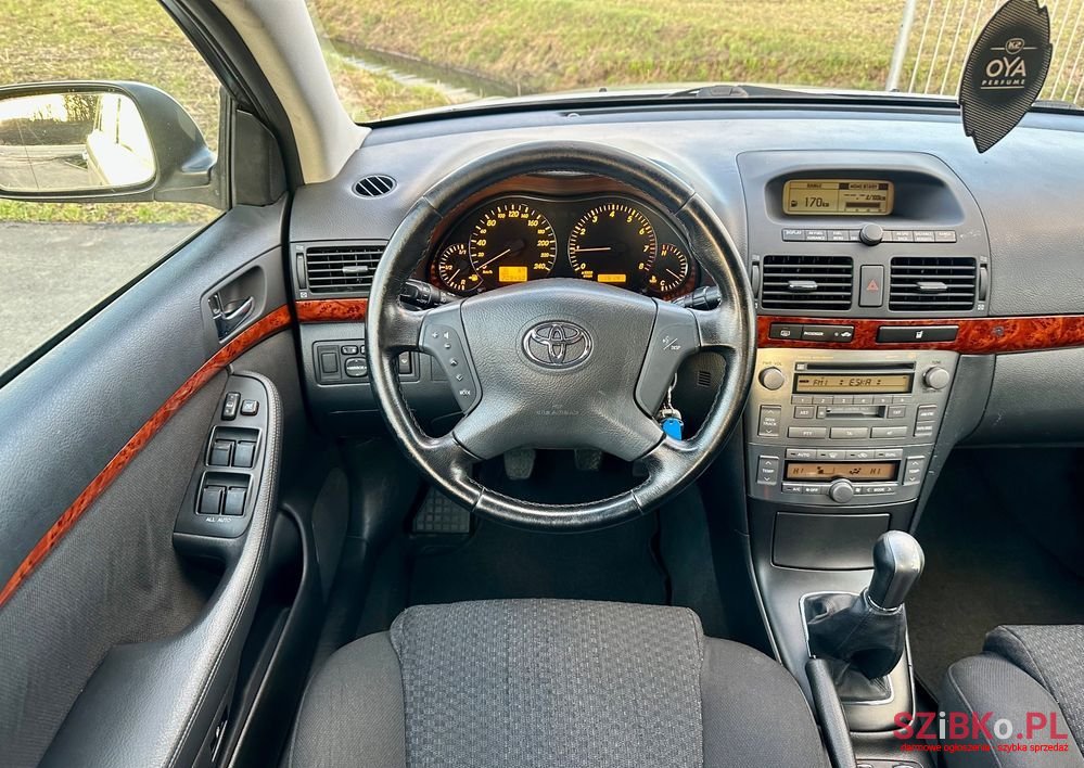 2004' Toyota Avensis 1.8 Vvt-I Sol photo #6