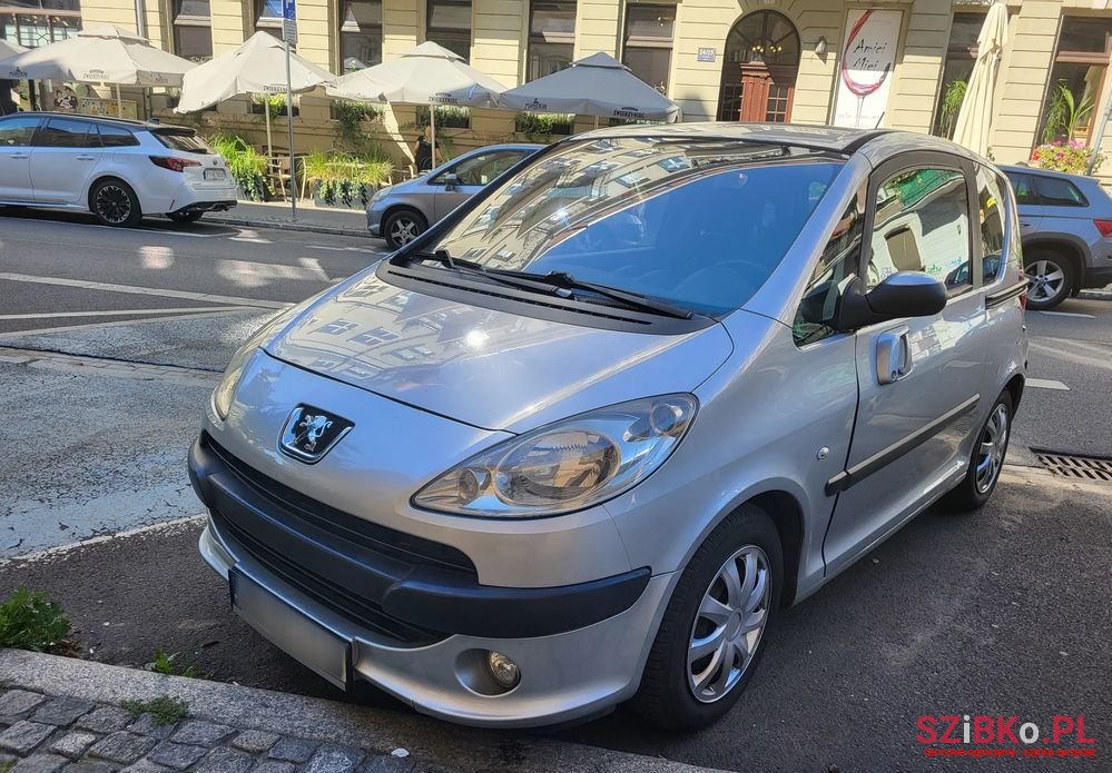 2006' Peugeot 1007 photo #3