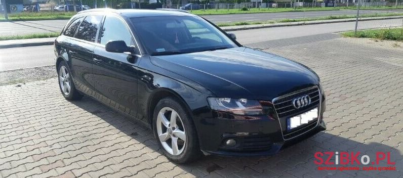 2010' Audi A4 photo #1