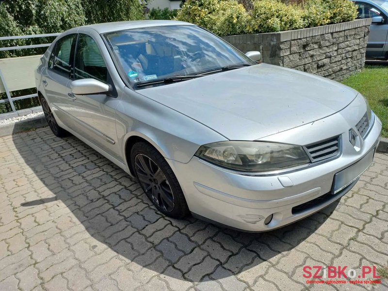 2005' Renault Laguna photo #1