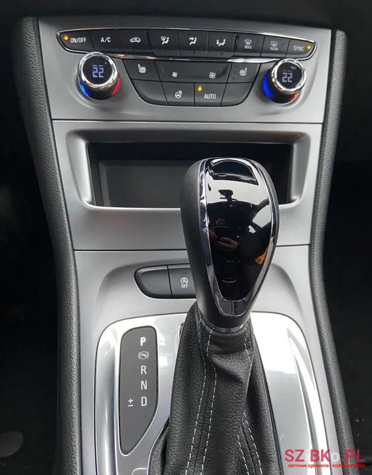 2019' Opel Astra photo #6