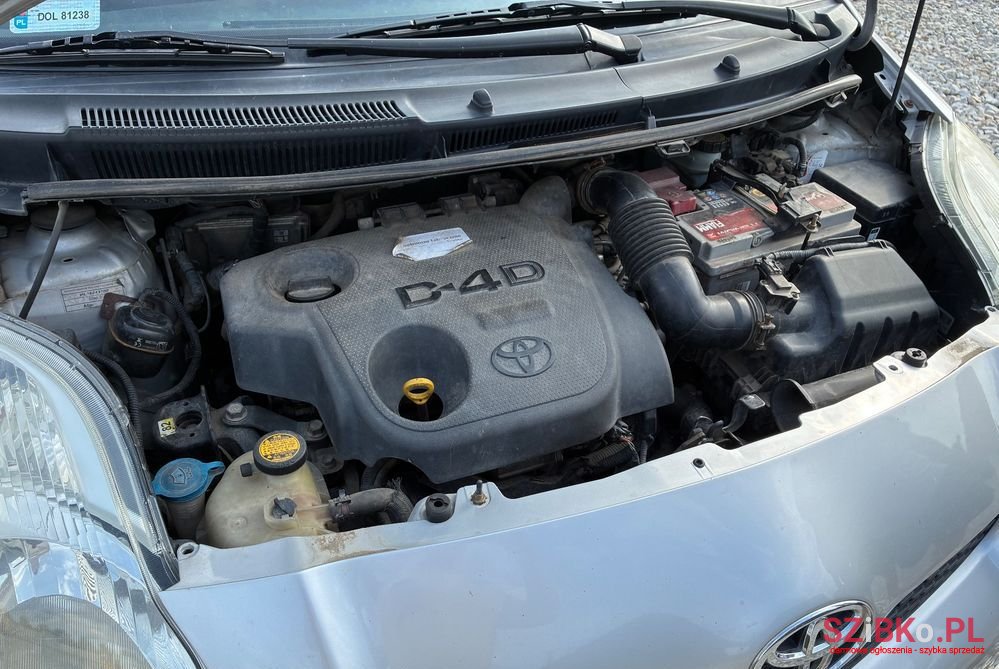 2010' Toyota Yaris 1.4 D-4D Life photo #5