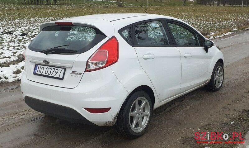 2016' Ford Fiesta photo #6