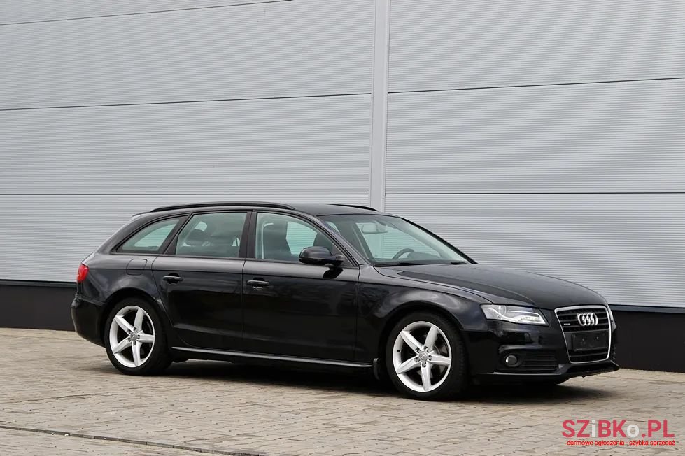 2012' Audi A4 photo #3