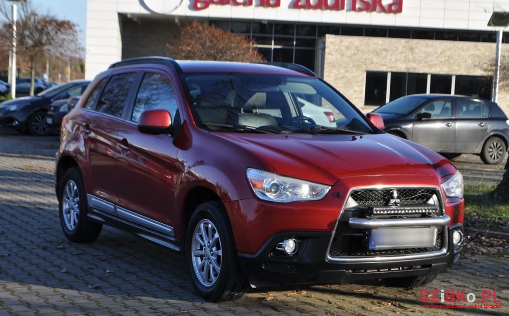 2011' Mitsubishi ASX photo #4