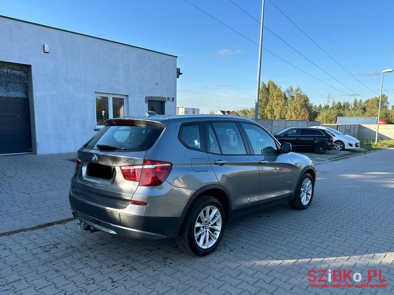 2011' BMW X3 Xdrive20D photo #1