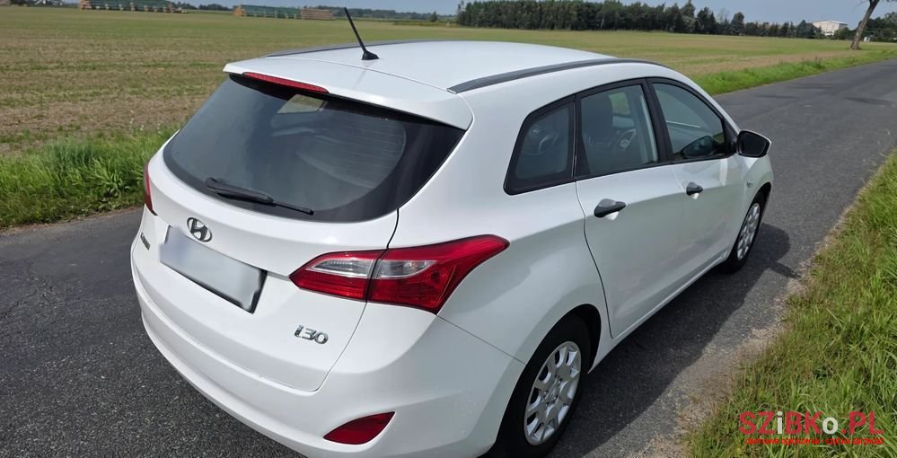 2013' Hyundai i30 1.4 Classic photo #3