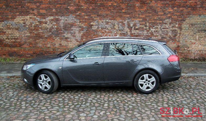 2011' Opel Insignia photo #2