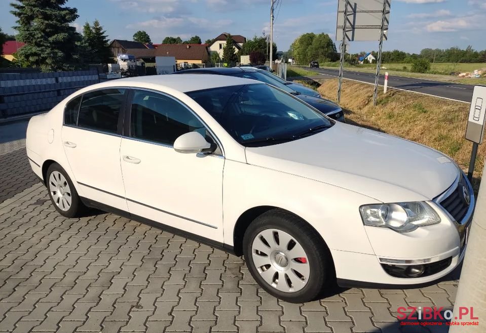 2006' Volkswagen Passat photo #1