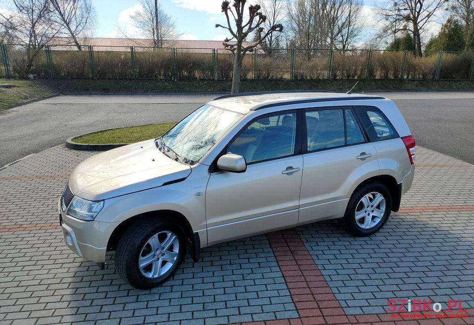 2006' Suzuki Grand Vitara photo #2
