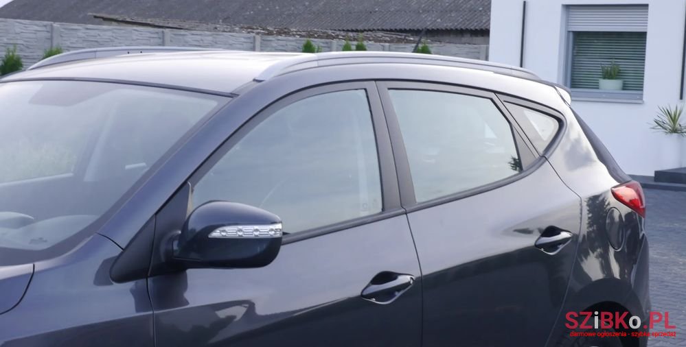 2010' Hyundai ix35 photo #3