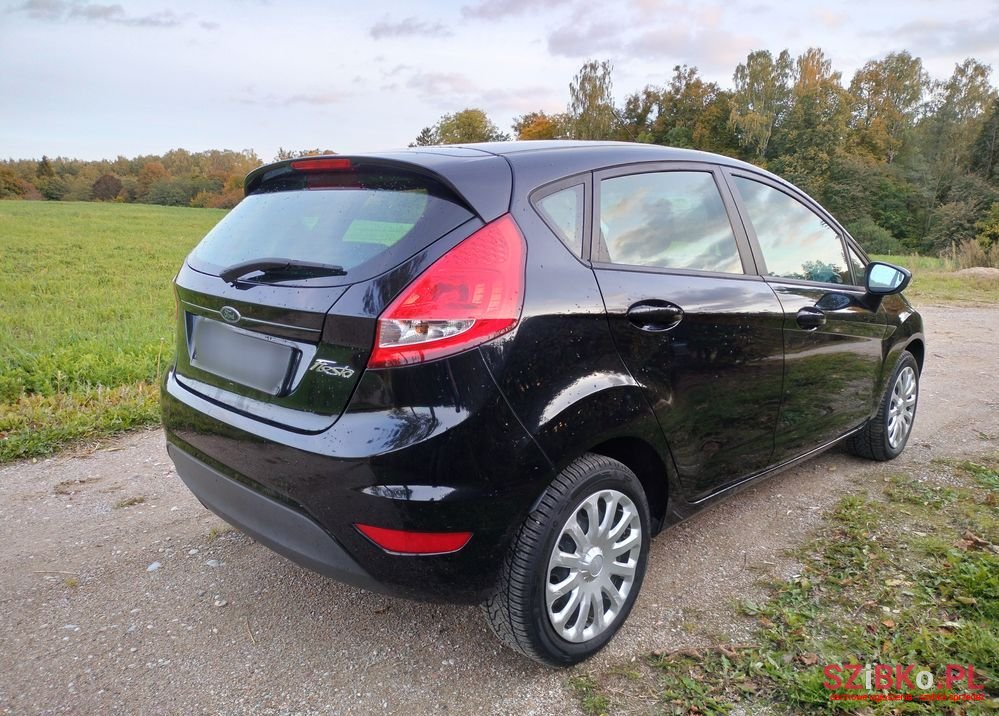 2009' Ford Fiesta photo #4