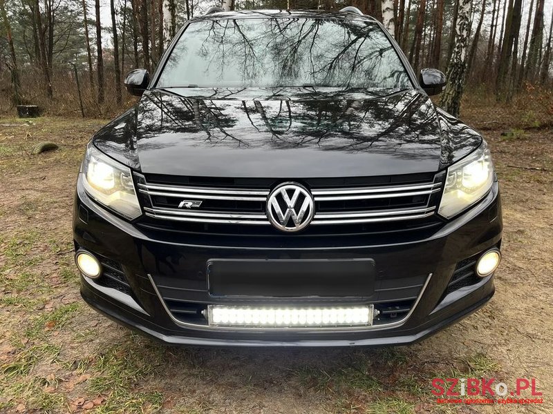 2015' Volkswagen Tiguan photo #1