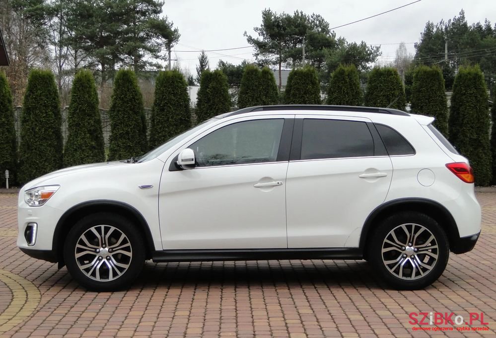 2016' Mitsubishi ASX photo #6