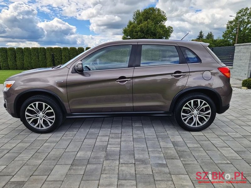 2016' Mitsubishi ASX photo #4