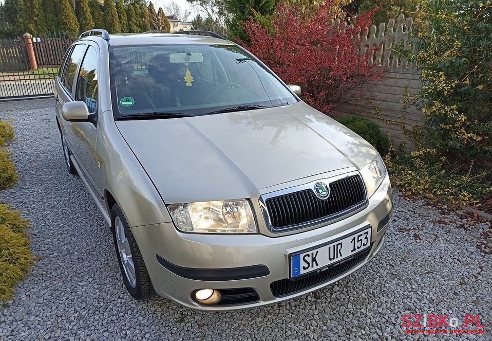 2005' Skoda Fabia photo #1