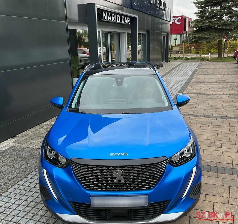 2020' Peugeot 2008 photo #3