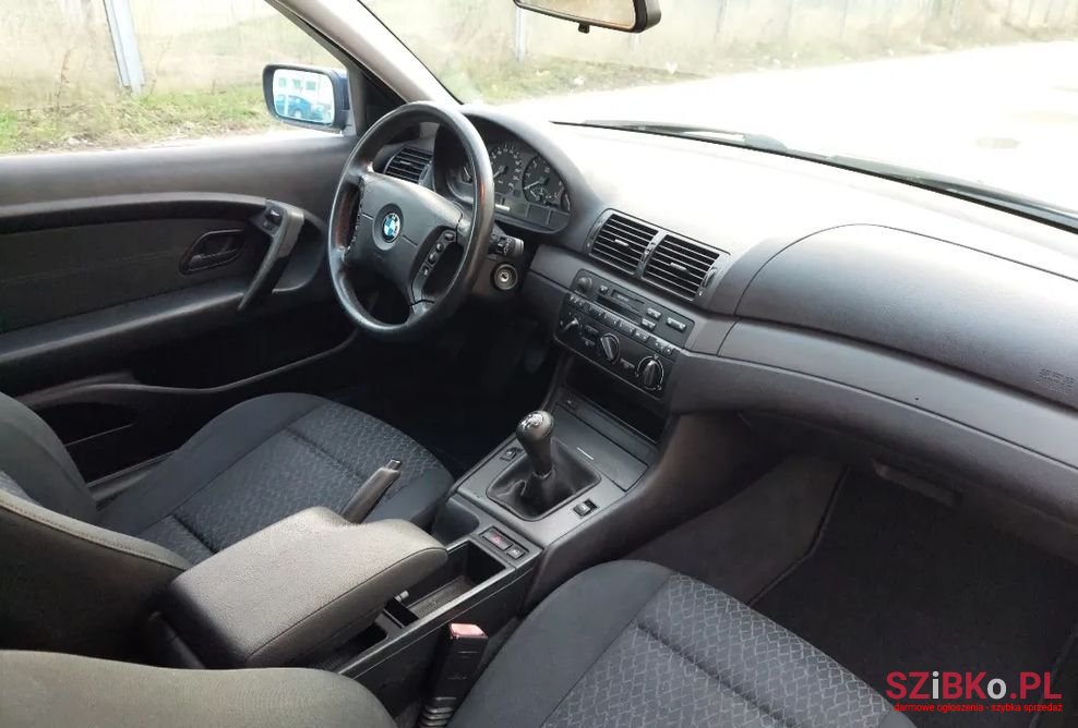 2005' BMW 3 Series photo #6