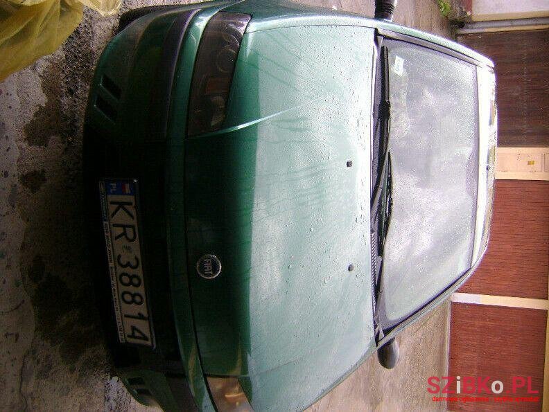 2001' Fiat Punto photo #2