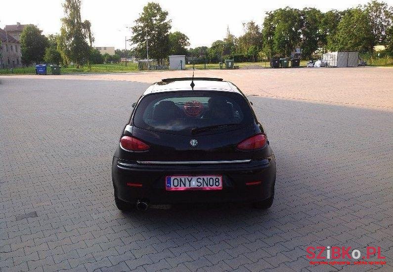 2002' Alfa Romeo 157 photo #1