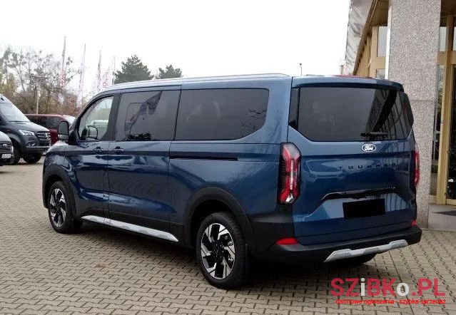 2024' Ford Tourneo Custom photo #3