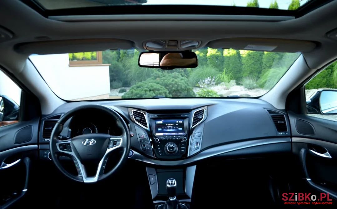 2012' Hyundai i40 photo #3