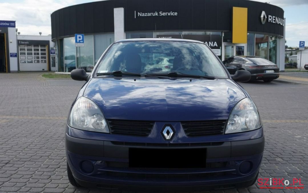 2005' Renault Clio photo #2