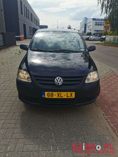 2007' Volkswagen Fox photo #4