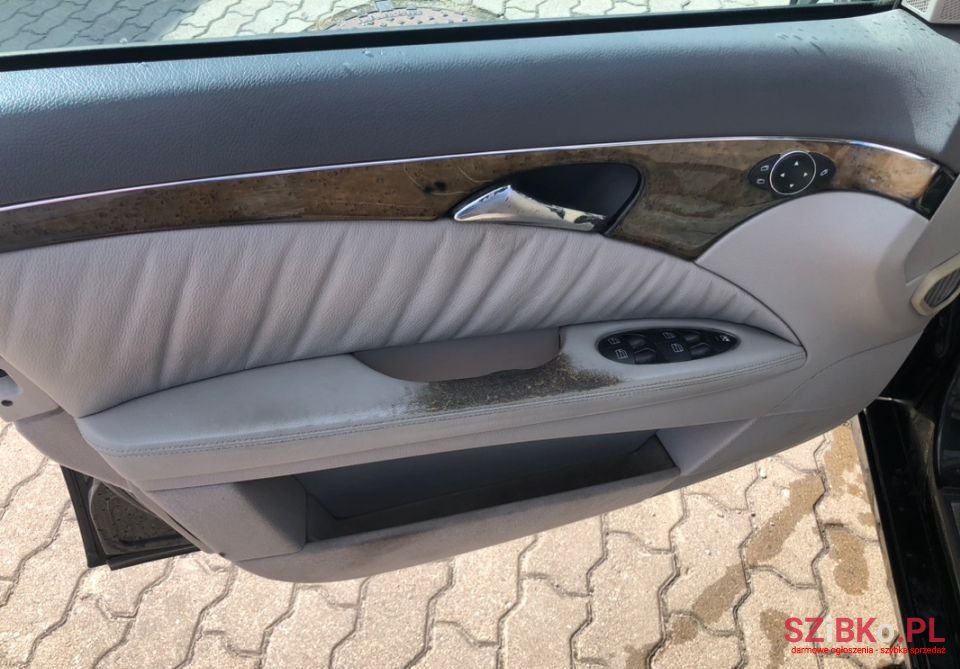2004' Mercedes-Benz Klasa E photo #5