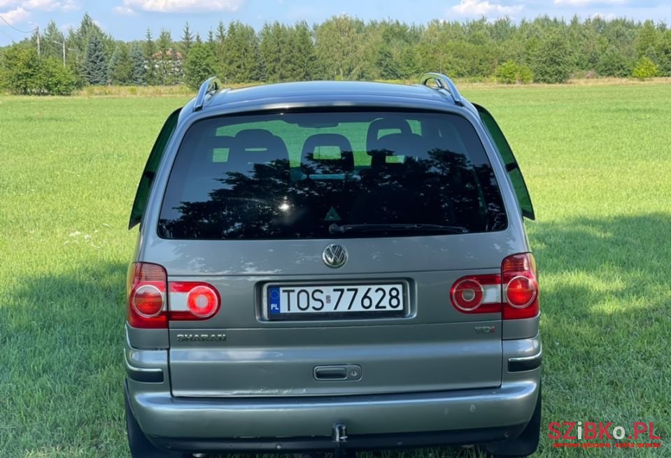 2004' Volkswagen Sharan photo #6
