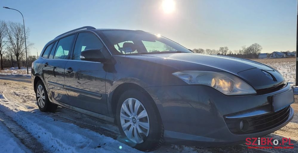 2008' Renault Laguna photo #6