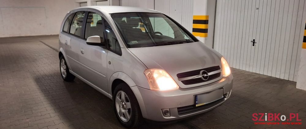 2006' Opel Meriva 1.8 16V Cosmo photo #2