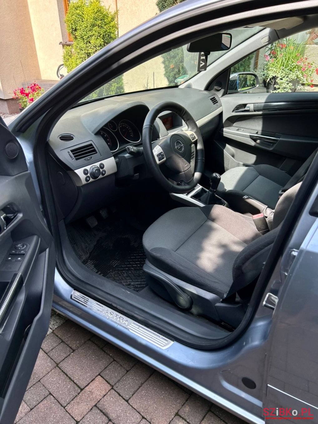 2007' Opel Astra photo #6