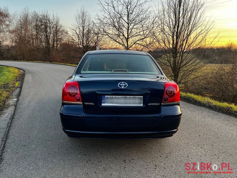 2003' Toyota Avensis 2.0 Vvt-I Executive photo #5