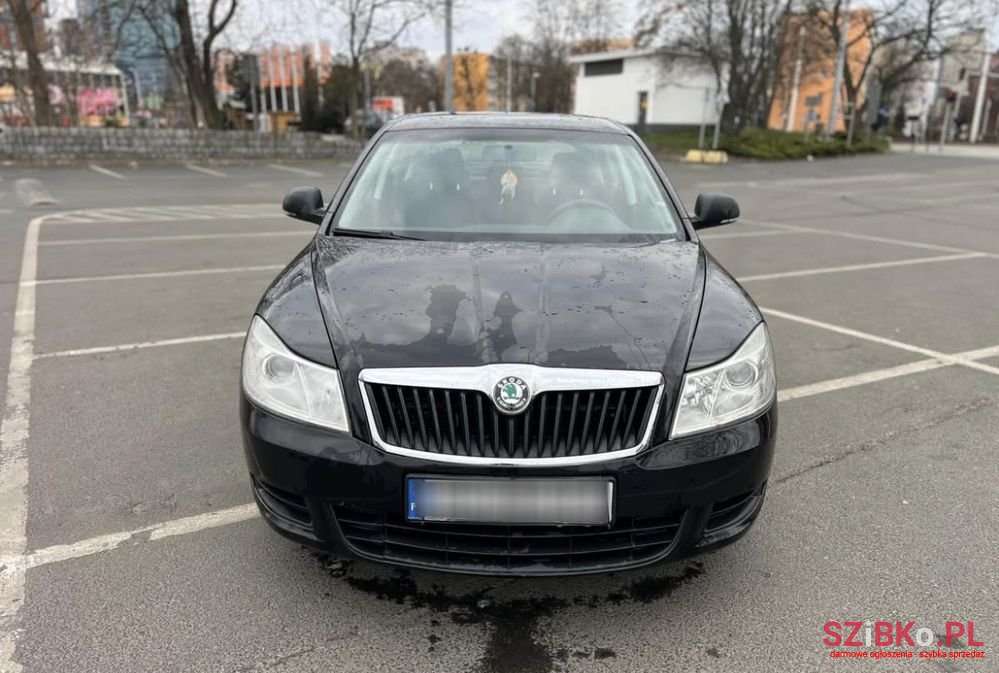 2011' Skoda Octavia 1.6 Tdi Classic photo #1
