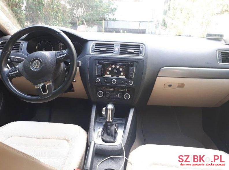 2013' Volkswagen Jetta photo #1