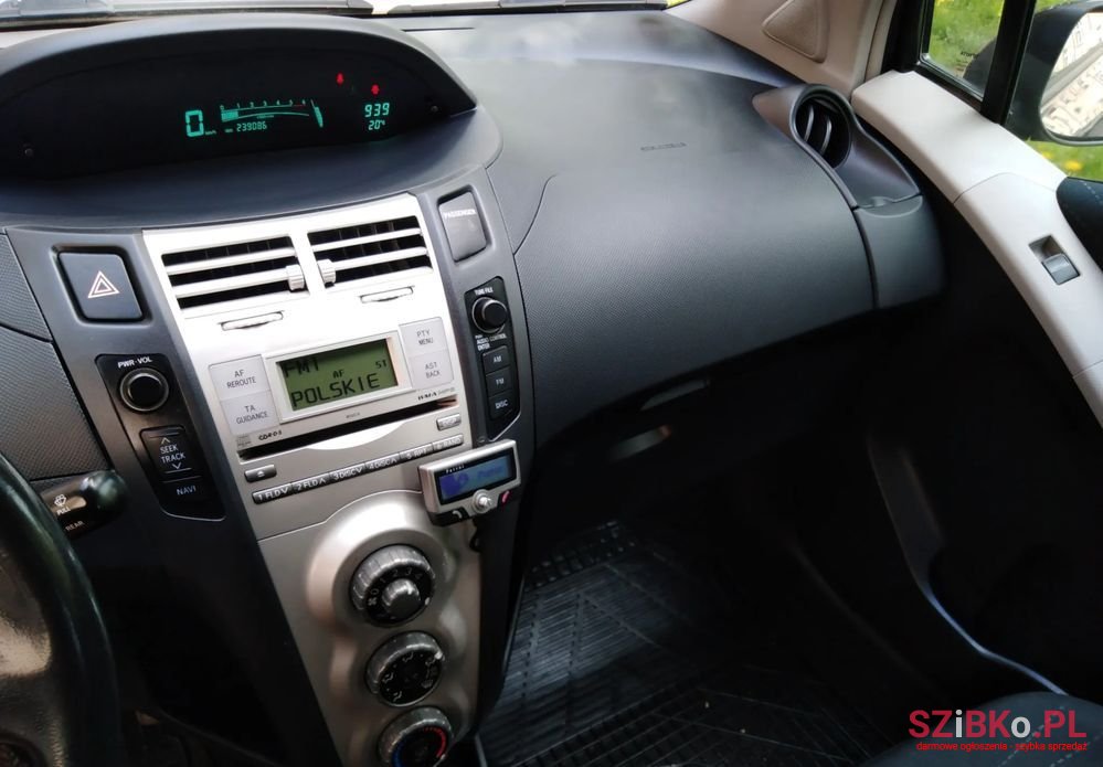 2006' Toyota Yaris 1.4 D-4D photo #6