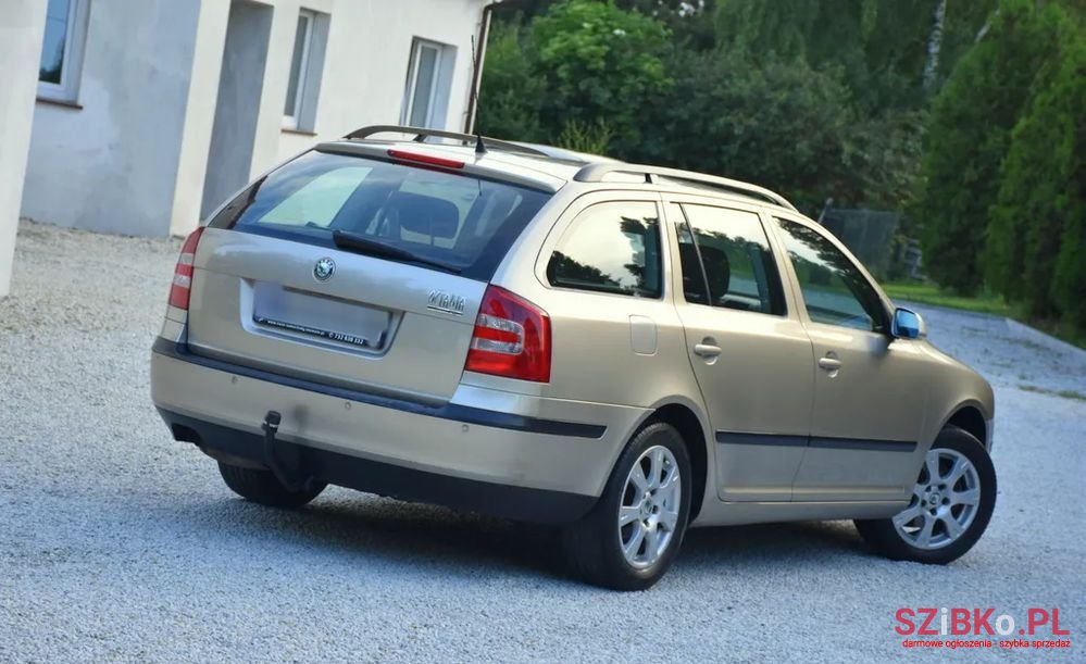 2005' Skoda Octavia 2.0 Fsi Elegance Tiptr photo #1
