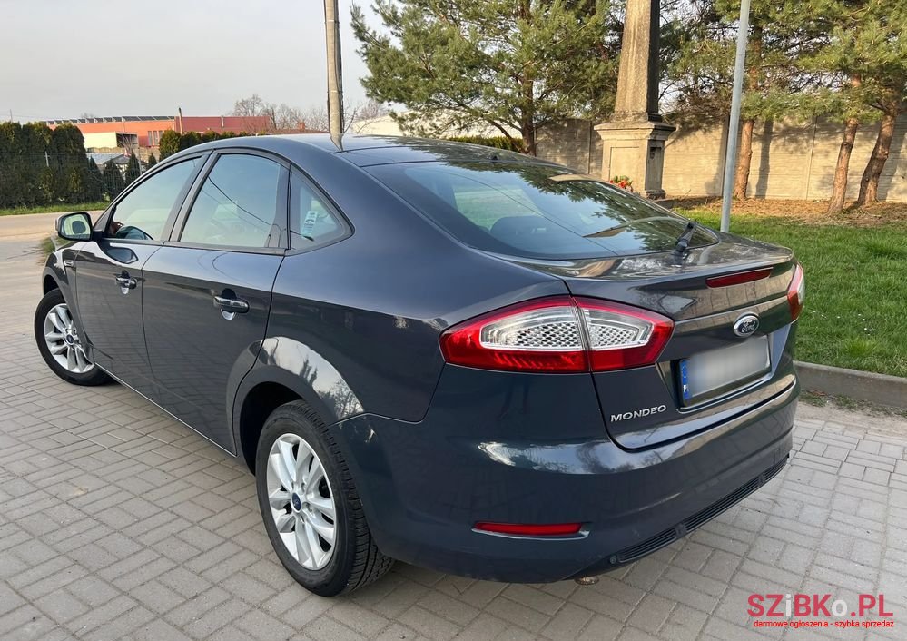 2013' Ford Mondeo photo #4