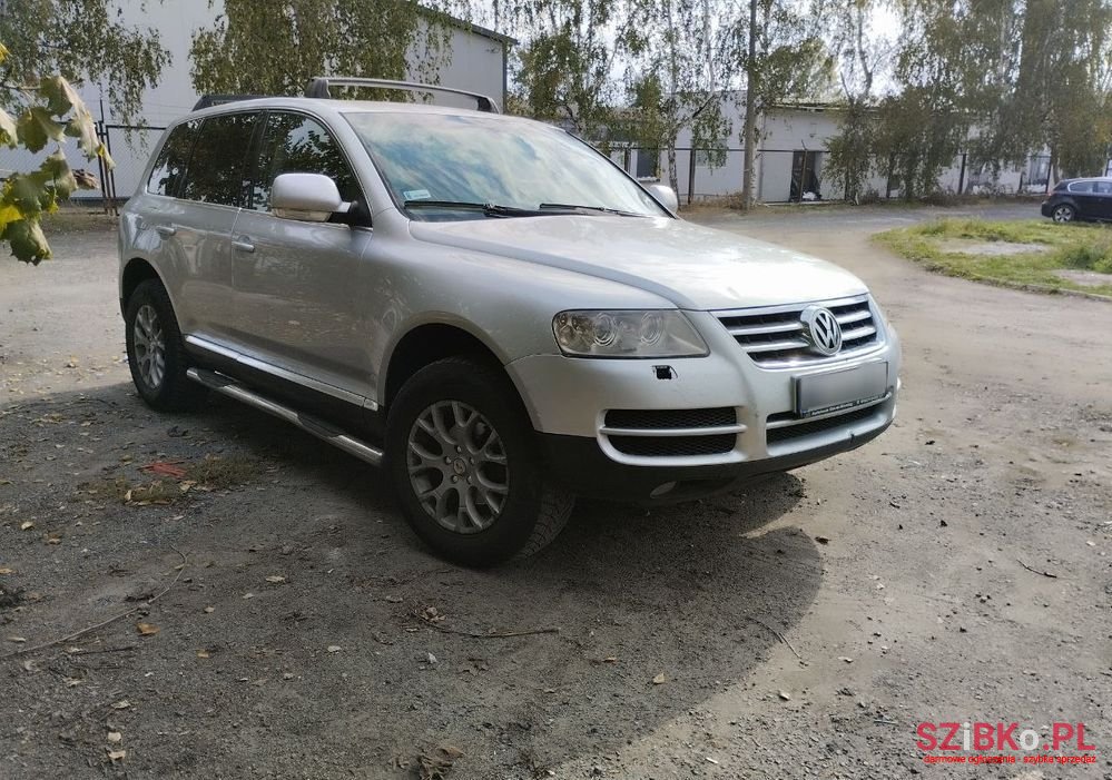 2004' Volkswagen Touareg 2.5 R5 Tdi photo #2