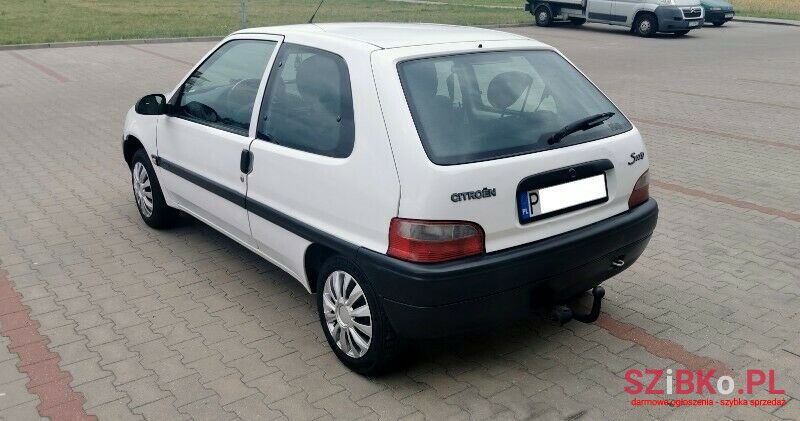 2003' Citroen Saxo photo #4