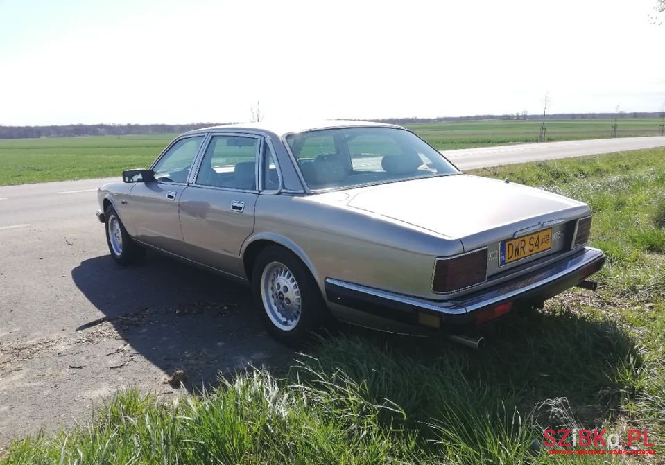 1988' Jaguar XJ photo #4