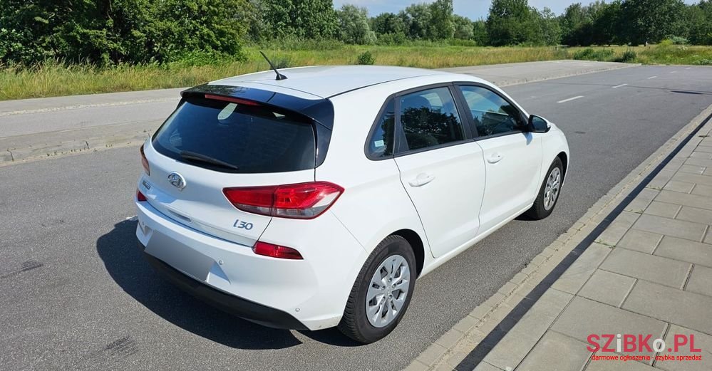 2018' Hyundai i30 1.6 D Classic + photo #4