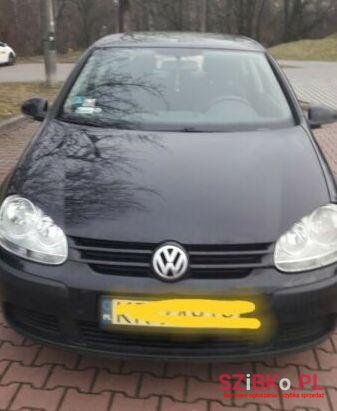 2005' Volkswagen Golf photo #3