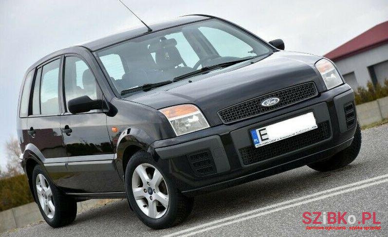 2006' Ford Fusion photo #1