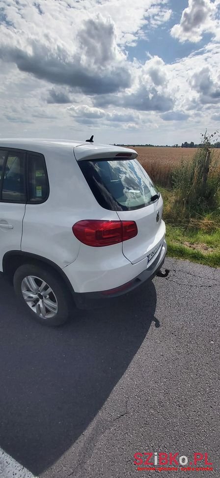 2012' Volkswagen Tiguan photo #5
