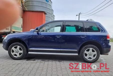 2006' Volkswagen Touareg photo #2