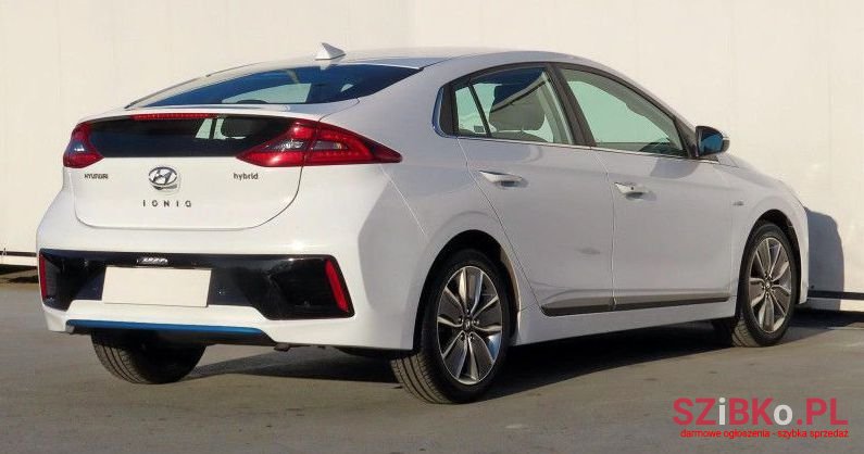 2018' Hyundai Ioniq photo #4